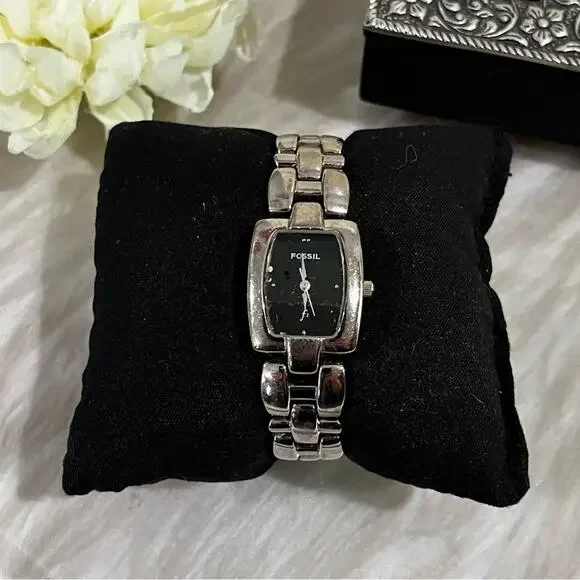 Fossil F2 ES8823 Stainless Steel Analog Quartz Silver Link Bracelet Wrist Watch - Picture 1 of 15